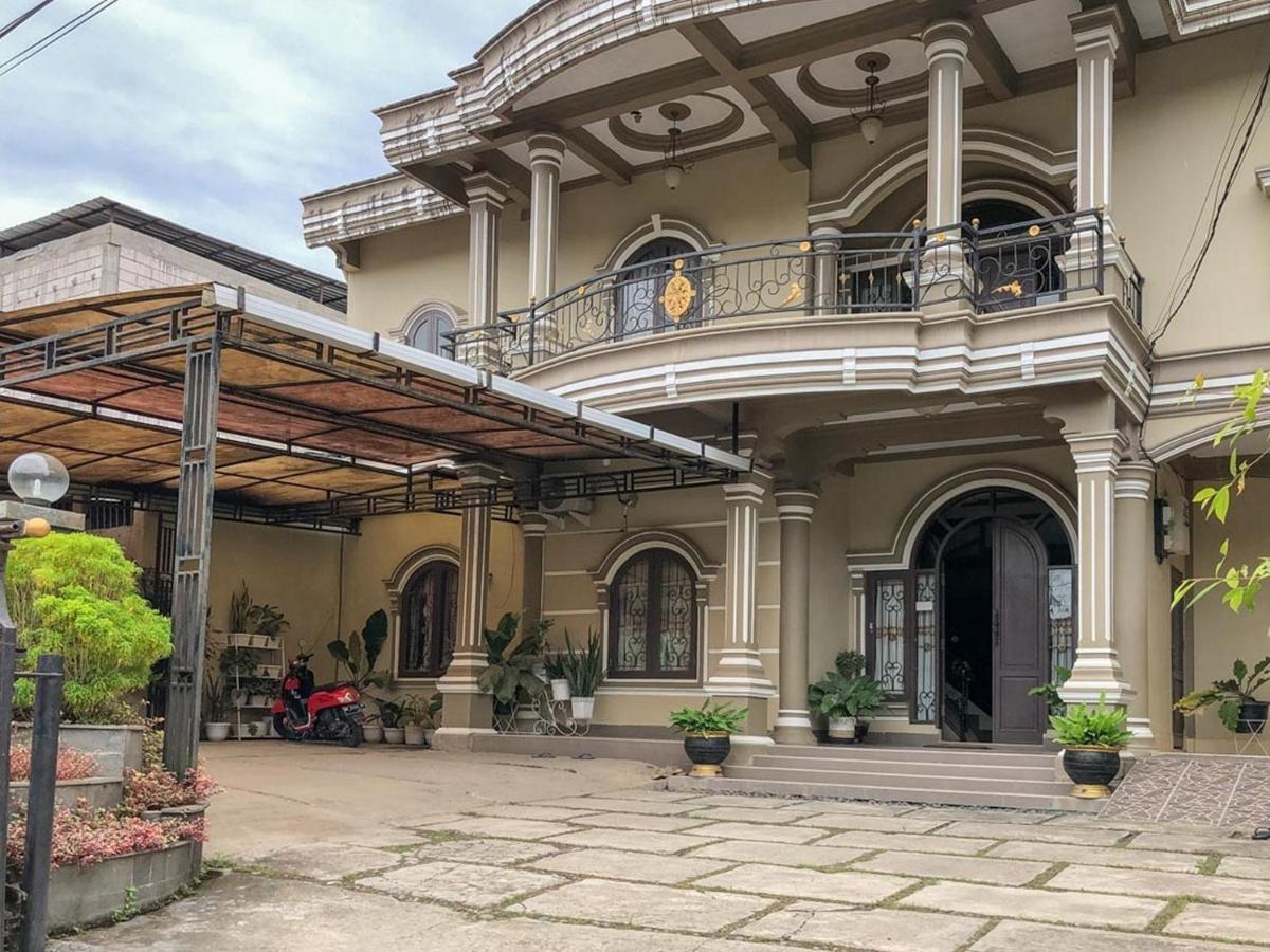 Sinar Hotel Enrekang Kültér fotó