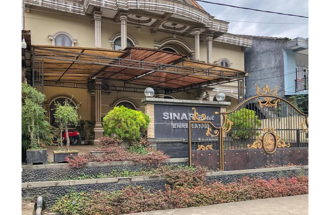 Sinar Hotel Enrekang Kültér fotó