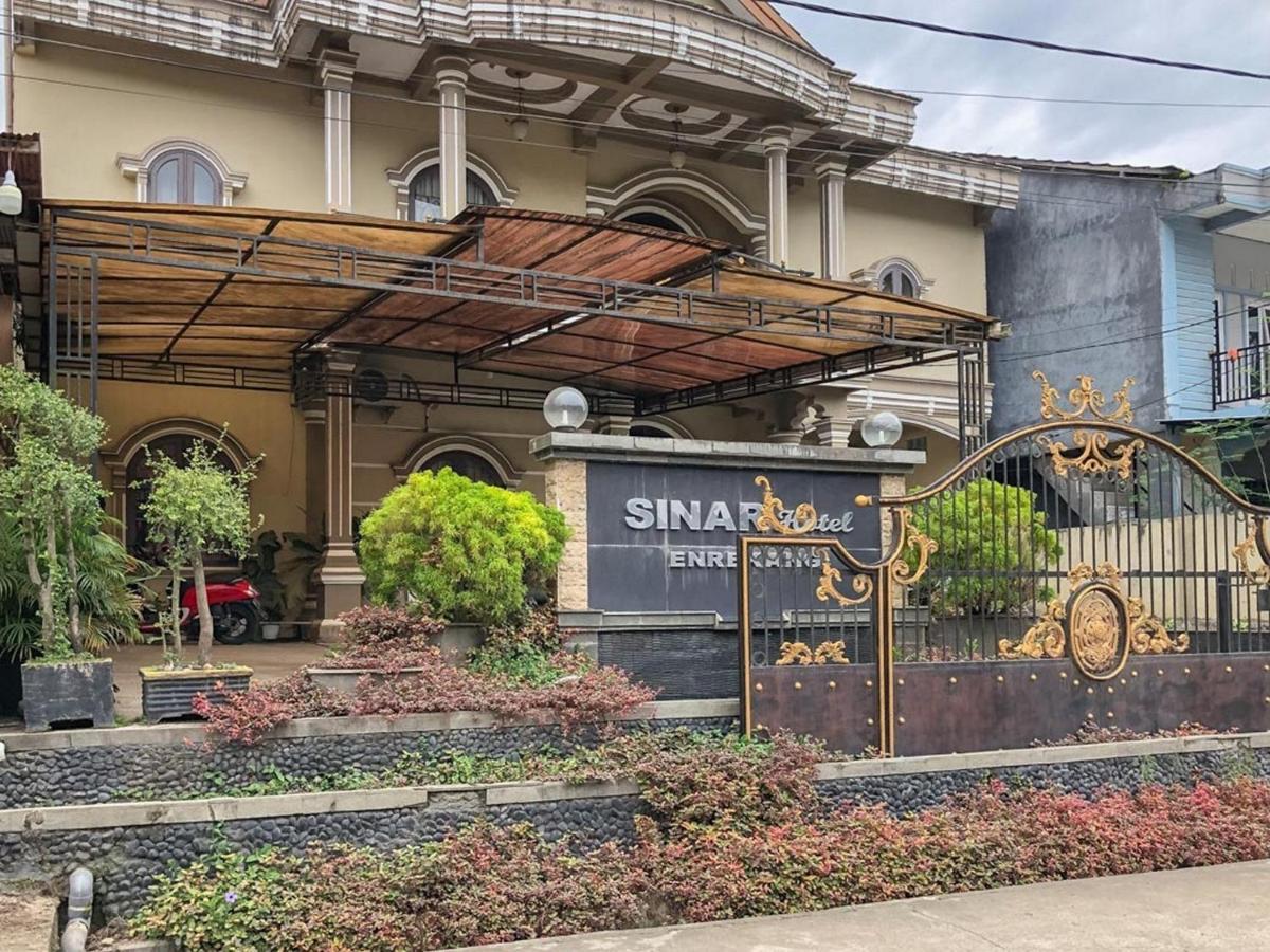 Sinar Hotel Enrekang Kültér fotó